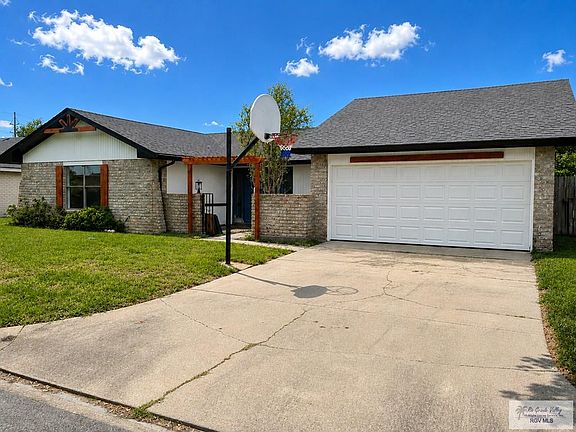 4th image of 1813 N Redbird Ln