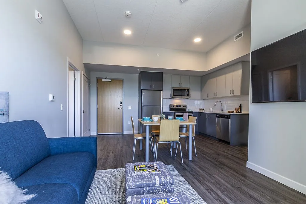 4 bed, 1000 sqft, $995 — Photo 4