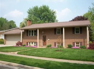 1203 Jennifer Dr, Dover, OH