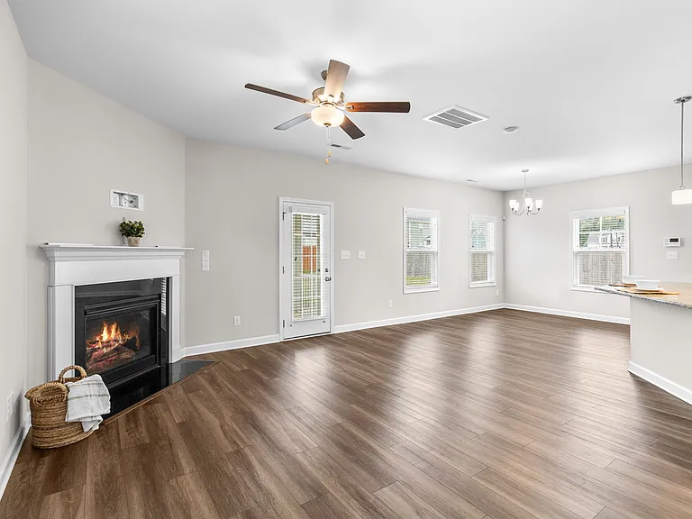 1319 Water Leaf Dr — Photo 4