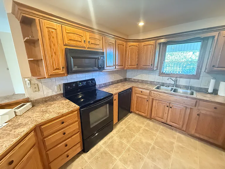 1236 E State Highway Cc — Photo 4