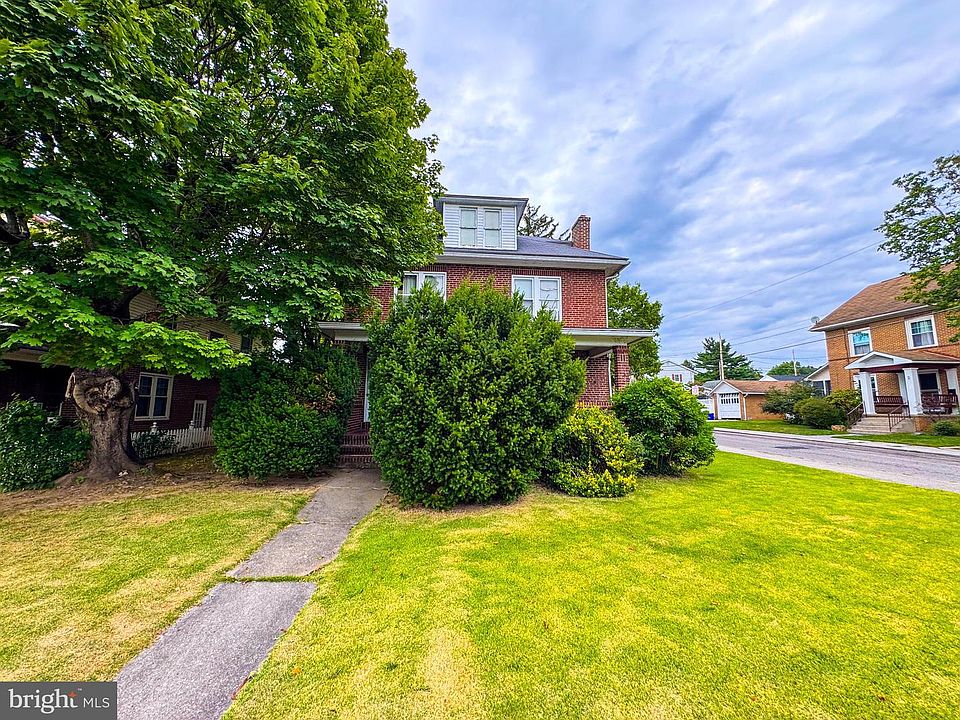1st image of 9 Lombardy Cir