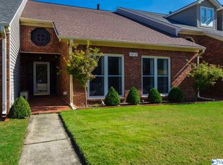 2212 River Bend Ct SE, Decatur, AL 35601