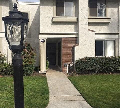 5276 Blackpool Road's front