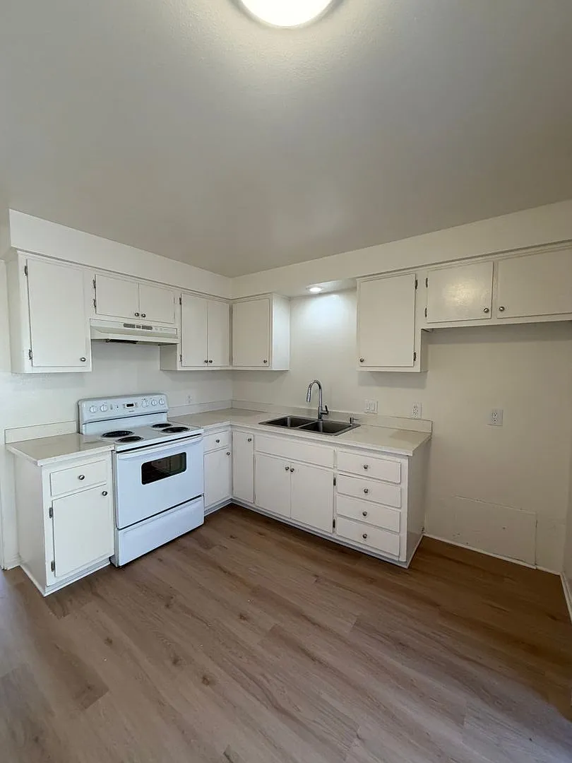 720-722 N. Ojai Road, Santa Paula, CA 93060 — Photo 3