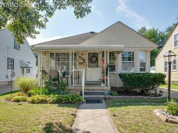 24737 Union St, Dearborn, MI 48124