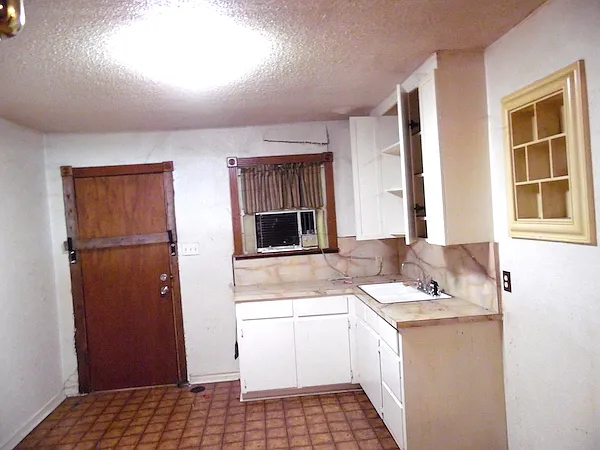3220 NW Loraine St — Photo 3