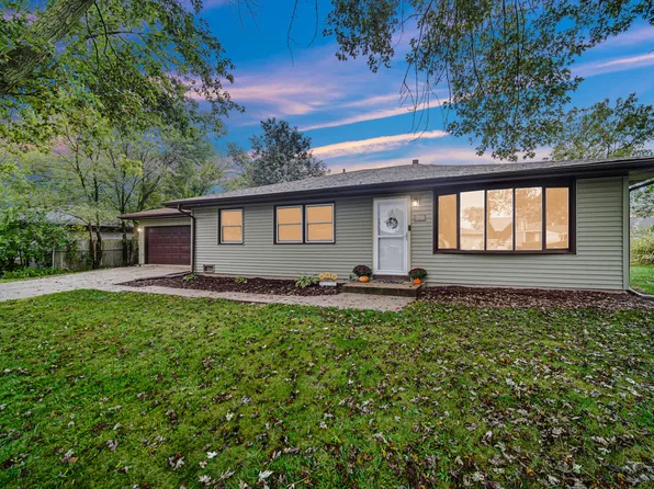 390 Keystone Dr, Valparaiso, IN 46385