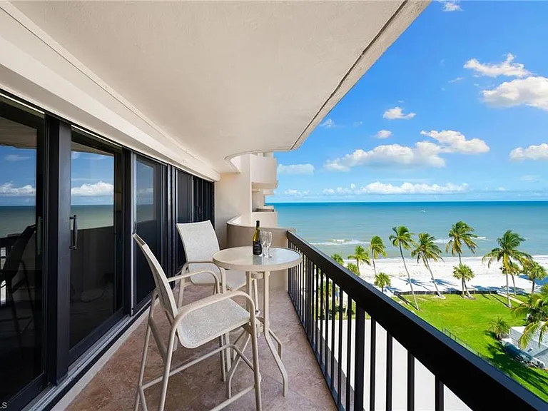 4001 Gulf Shore Blvd N #702 — Photo 1