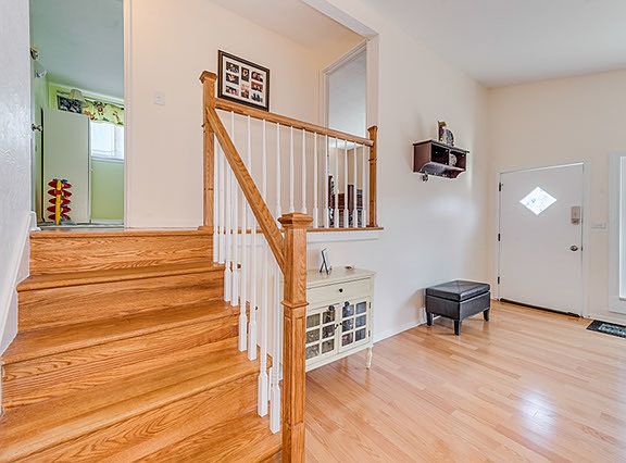 2nd image of 208 Valerie Ct