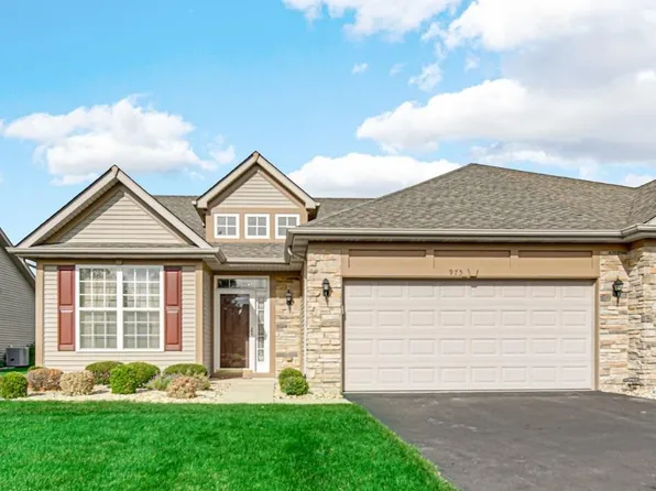 975 Rockwell Ln, Dyer, IN 46311