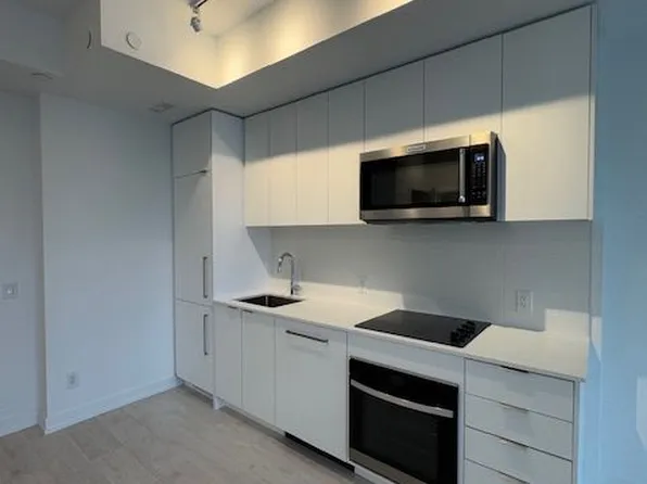 181 Sheppard Ave E, Toronto, ON