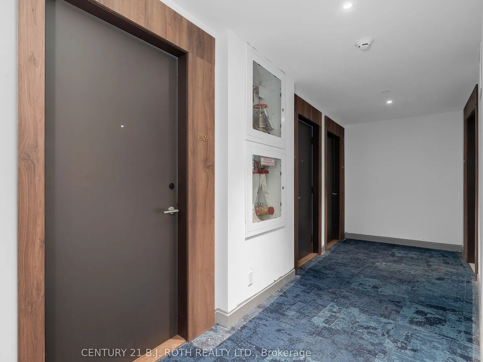 1 bed, $2,100 — Photo 2