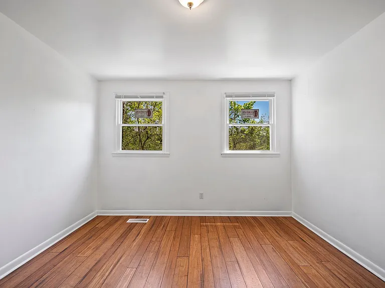 4758 Trenton Dr — Photo 6