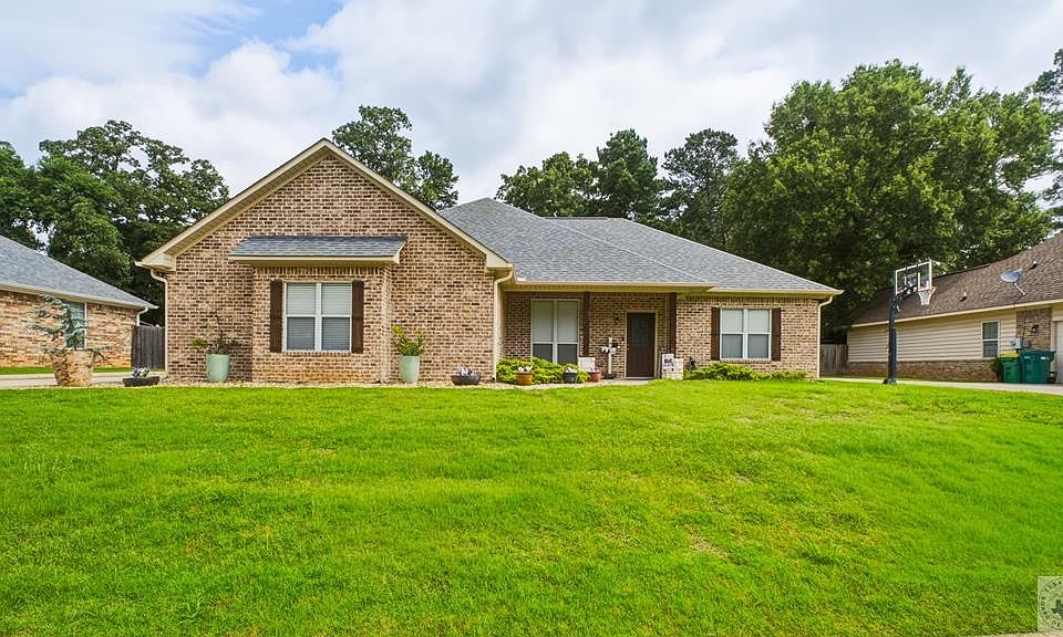 1st image of 6912 Woodmere Ct
