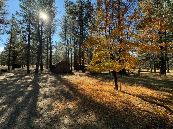 68275 Edgington Rd, Sisters, OR 97759