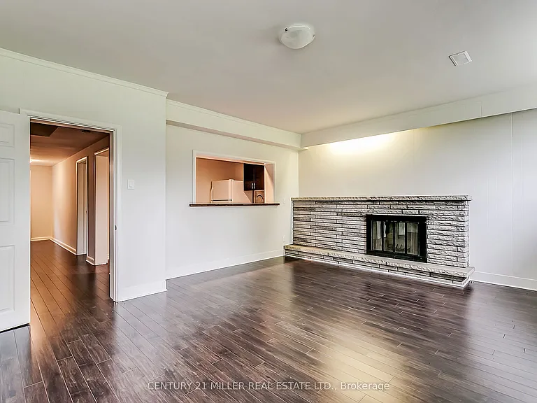 91 Ennisclare Dr E — Photo 19
