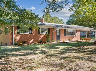 536 S 8th Ave, Maiden, NC 28650