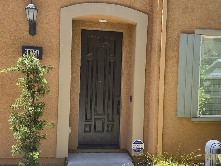 38854 Pinwheel Pl — Photo 1