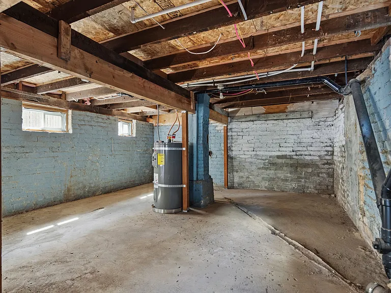 236 NE Sacramento St — Photo 25