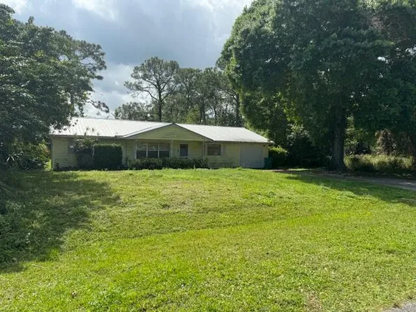 6703 Pensacola Road, Fort Pierce, FL 34951