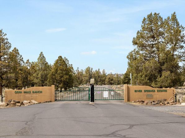 8000 NW Grubstake Way, Redmond, OR 97756