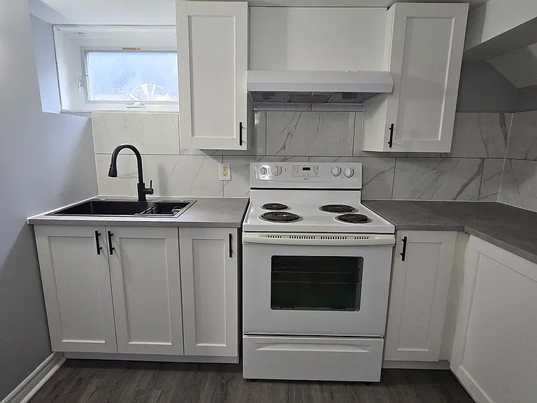 106 Sheldon Ave — Photo 1