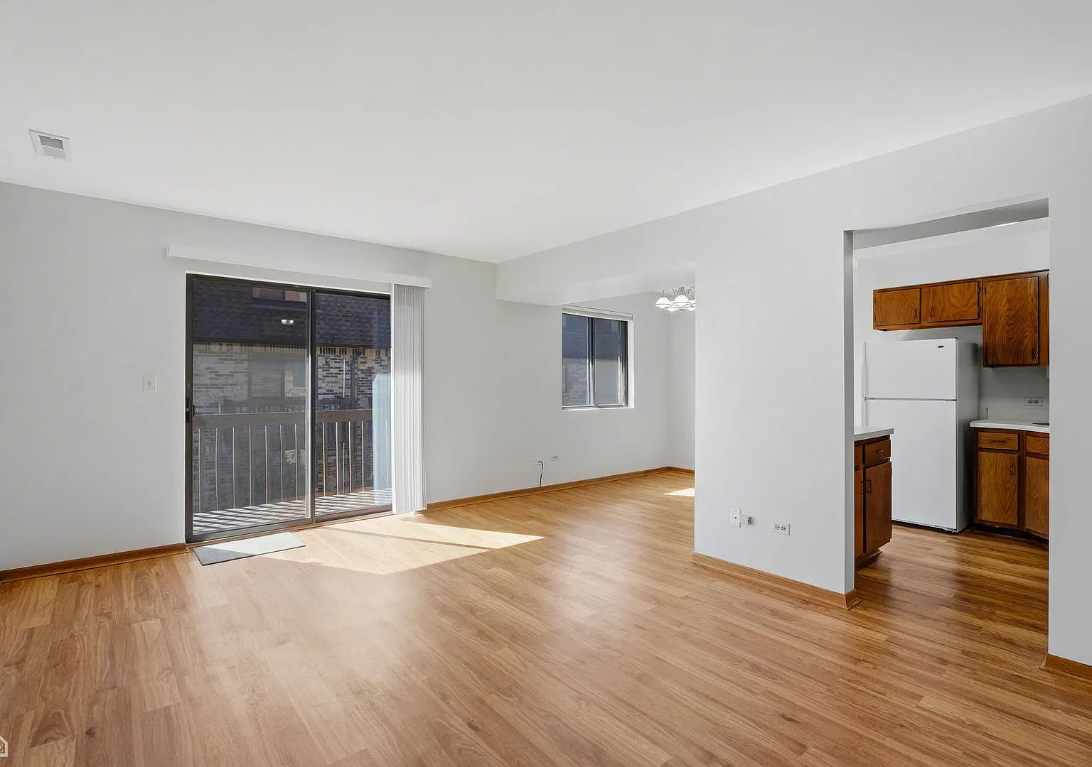 2 bed, 1.5 bath, 1085 sqft, $1,850 — Photo 4