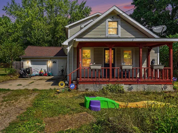 7043 Liggett St, Kalamazoo, MI 49048