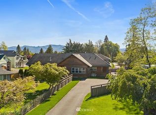 2715 May Ct, Enumclaw, WA 98022