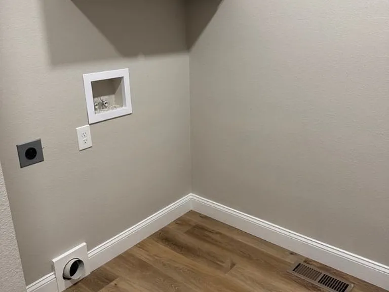 515 Young St #515 — Photo 9