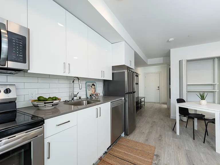 Studio - Fully Furnished Studio - Fully Furnished