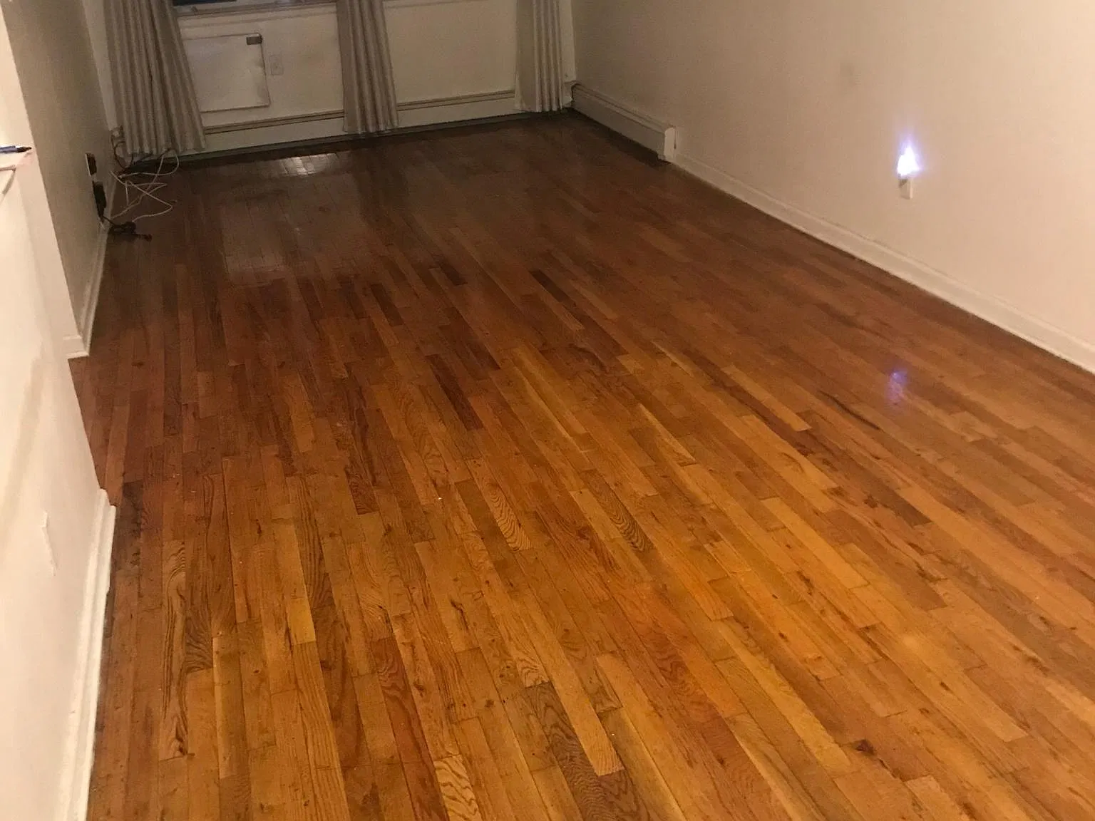 2 bed, 2564 sqft, $2,850 — Photo 2