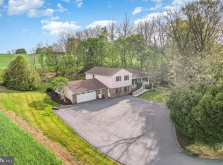 49 W Lexington Rd, Lititz, PA 17543