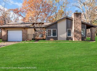 64 Buckingham Dr, Jackson, NJ
