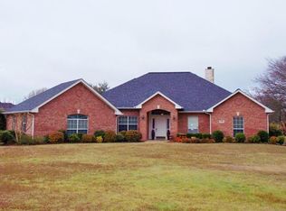 640 Grove Creek Rd, Waxahachie, TX 75165