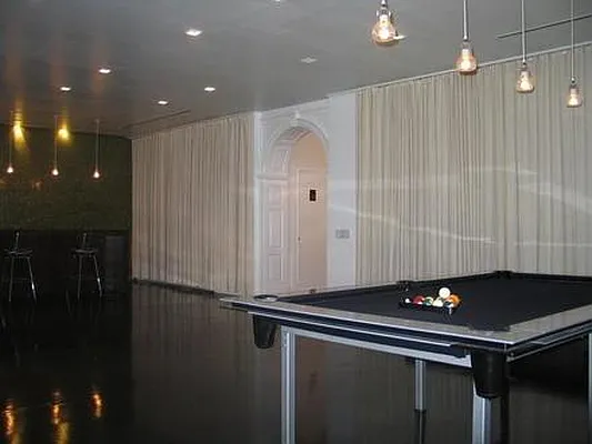 Rented by HighRiseNY | media 21