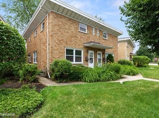 409 S Elmhurst Rd #409, Mount Prospect, IL 60056