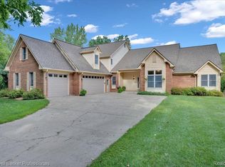 3635 Harmony Ln, Oxford, MI 48371