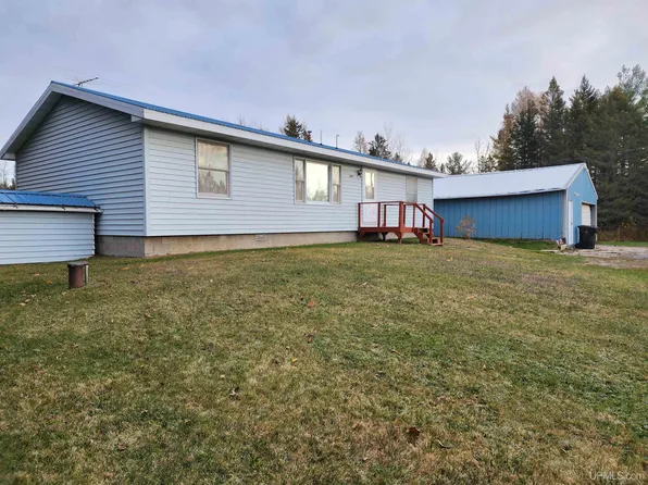 9892 Us Highway 2, Rapid River, MI 49878