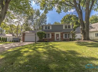 1742 Fallbrook Rd, Toledo, OH 43614