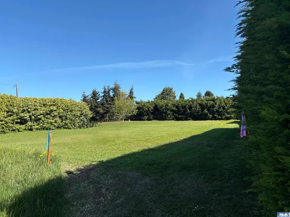 10 Mountain View Dr, Sequim, WA 98382