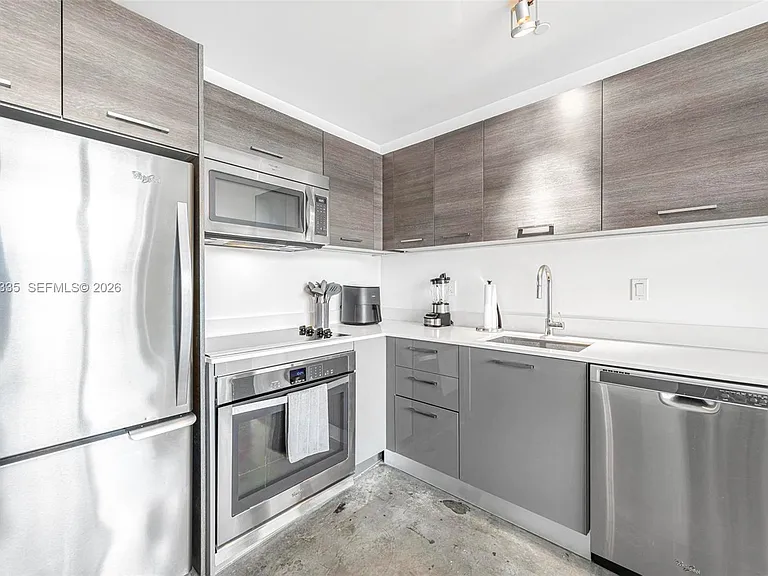 151 SE 1st St #2409 — Photo 3