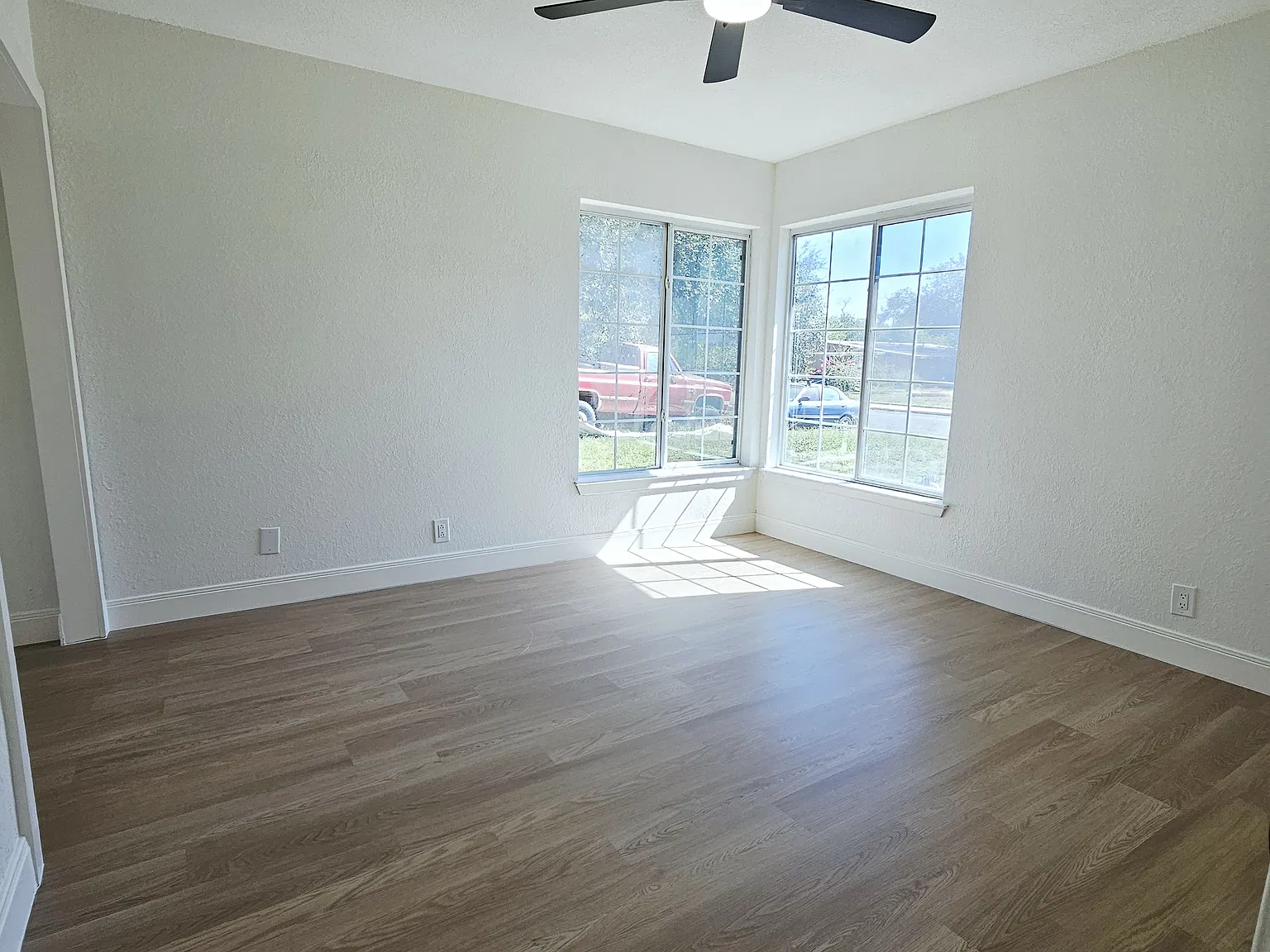 4 bed, 1747 sqft, $2,000 — Photo 3