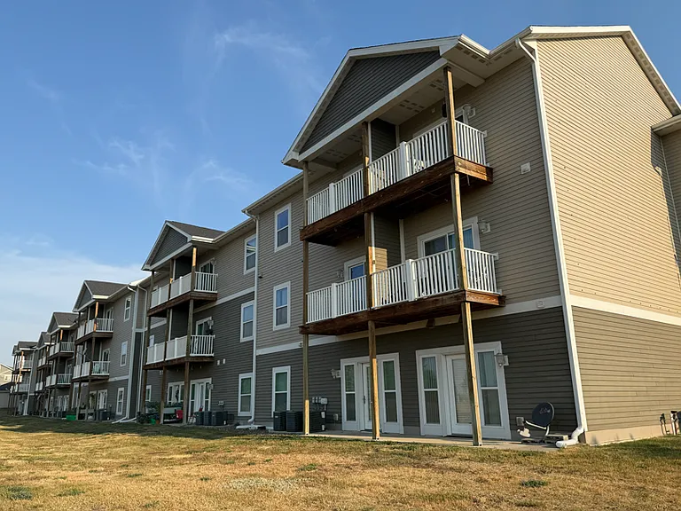 Auburn Ridge Apartments — Photo 53