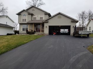 6830 Winterpark Ave, Austintown, OH 44515