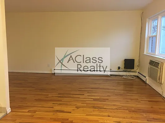 Rented by A Class Realty Corp | media 4