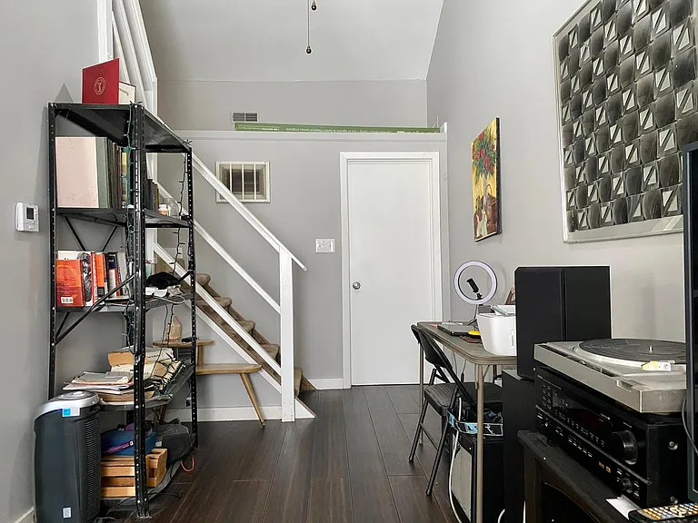 5165 Broadway St — Photo 19