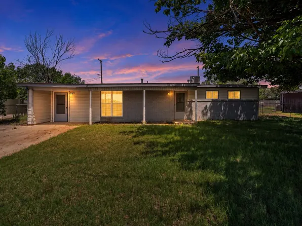1905 E 1st Pl, Lubbock, TX 79403