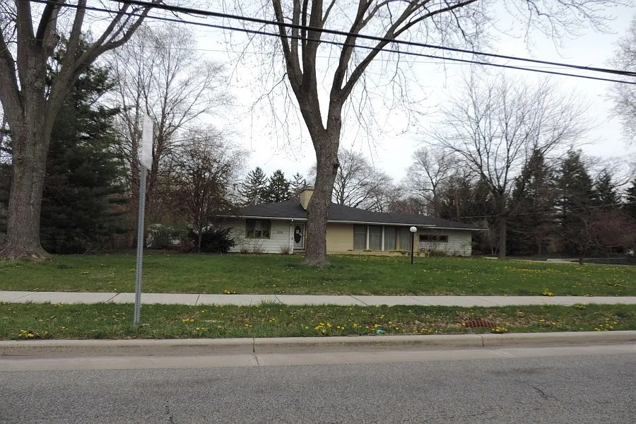 226 E Coolspring Ave photo 1